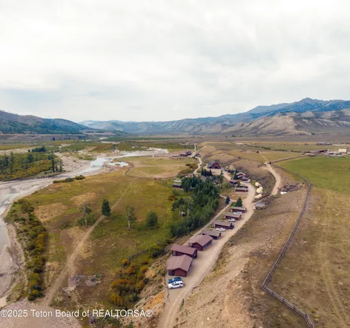 $25,000,000 | 24700 Cottonwood Creek Road, Jackson, WY 83001