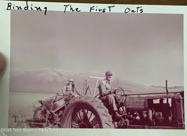 $25,000,000 | 24700 Cottonwood Creek Road, Jackson, WY 83001