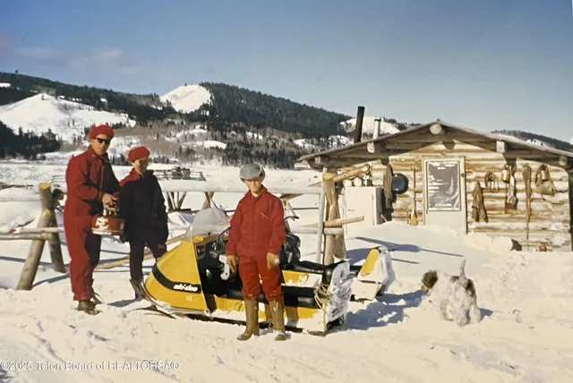 $25,000,000 | 24700 Cottonwood Creek Road, Jackson, WY 83001