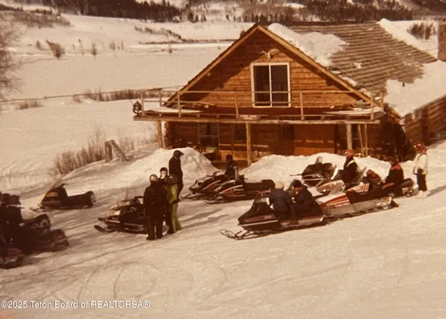 $25,000,000 | 24700 Cottonwood Creek Road, Jackson, WY 83001