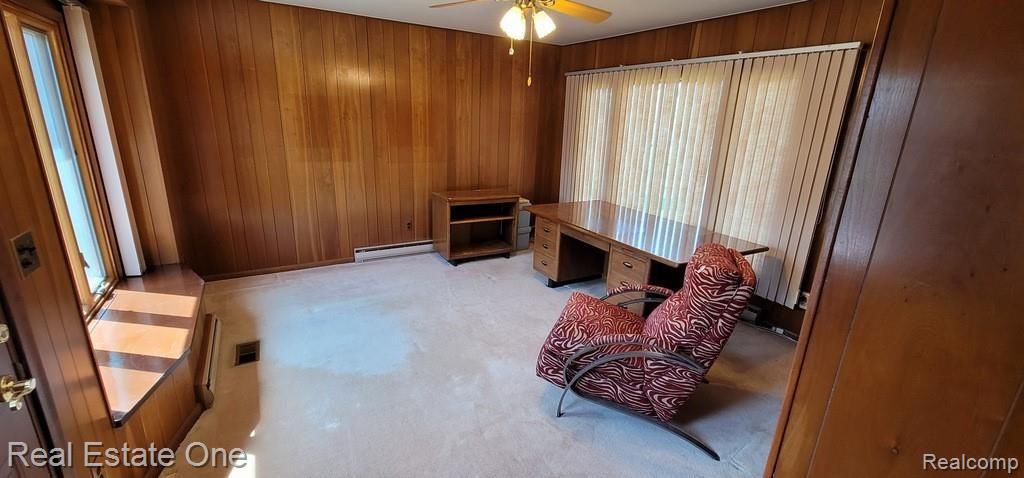 4384 Fieldbrook Road West Bloomfield, MI 48323 - Photo 18 of 36 20210407_144128.jpg