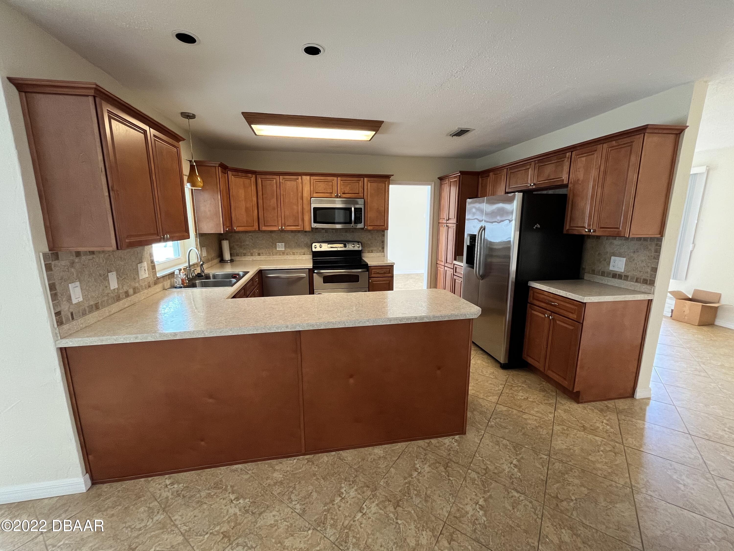 1436 Suwanee Road Daytona Beach, FL 32114 - Photo 6 of 44 IMG_6802
