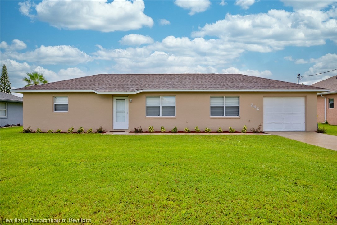 242 Grape Road Northwest Lake Placid, FL 33852 - Photo 2 of 32 Gallery Image 2