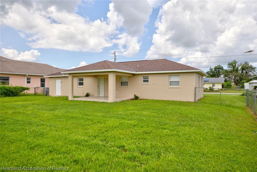 242 Grape Road Northwest Lake Placid, FL 33852 - Photo 23 of 32 Gallery Image 23