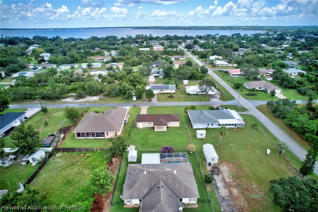 242 Grape Road Northwest Lake Placid, FL 33852 - Photo 26 of 32 Gallery Image 26