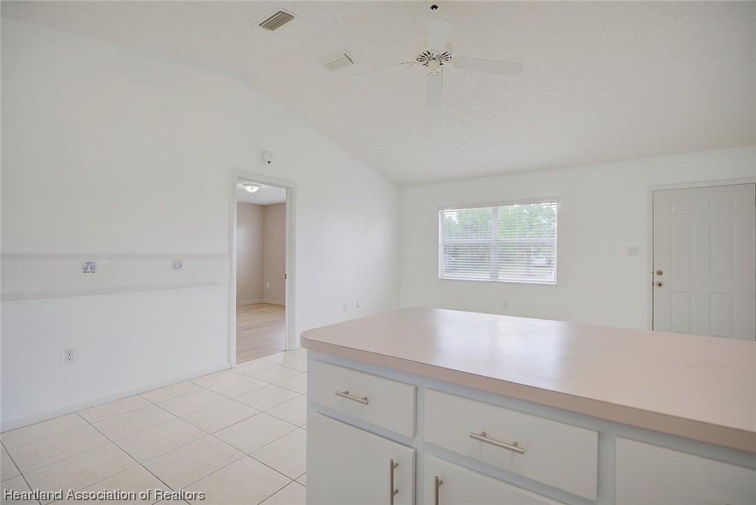 242 Grape Road Northwest Lake Placid, FL 33852 - Photo 9 of 32 Gallery Image 9