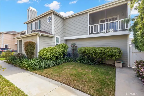 $960,000 | 3327 California Avenue, Signal Hill, CA 90755