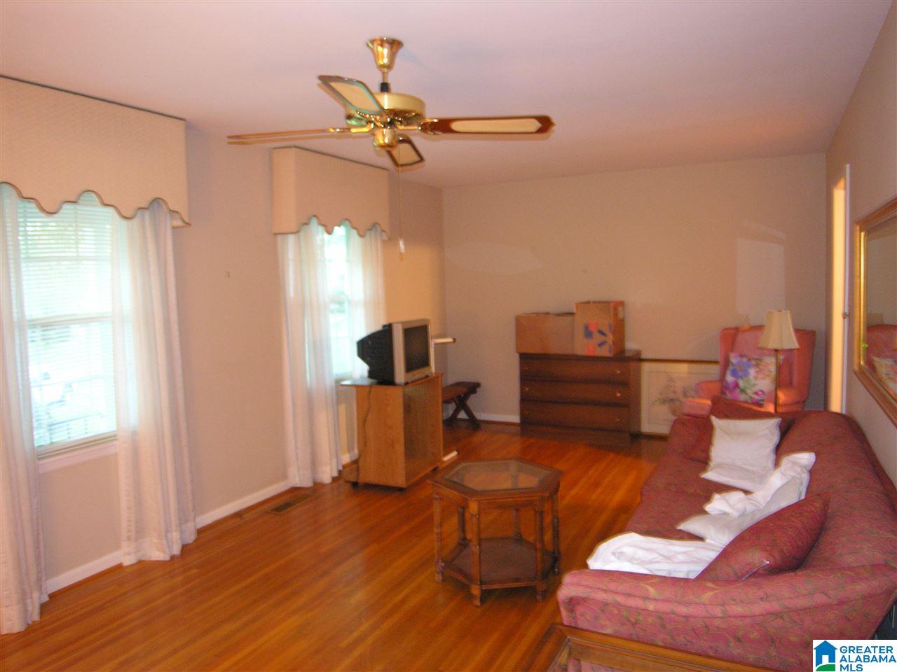 536 Edgecrest Circle Birmingham, AL 35209 - Photo 7 of 33