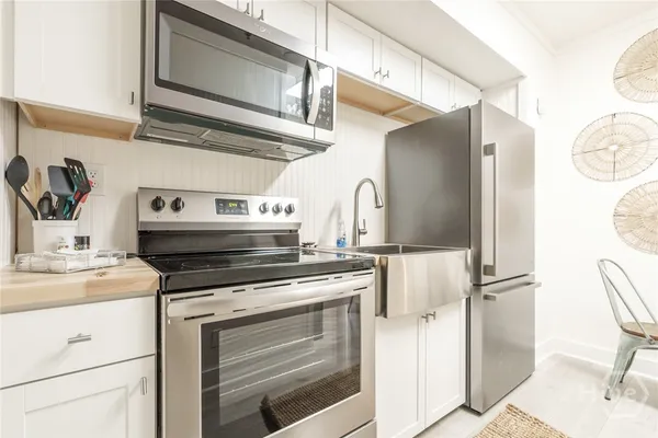 $1,800 | 1413 2nd Avenue, Unit 4, Tybee Island, GA 31328