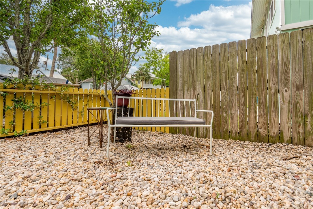 1413 2nd Avenue, Unit 4 Tybee Island, GA 31328 - Photo 5 of 32