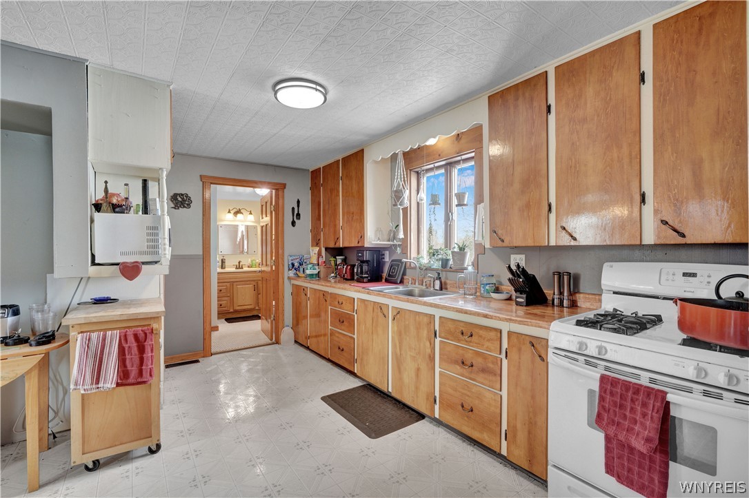 11318 Beech Tree Road Ashford, NY 14141 - Photo 14 of 40