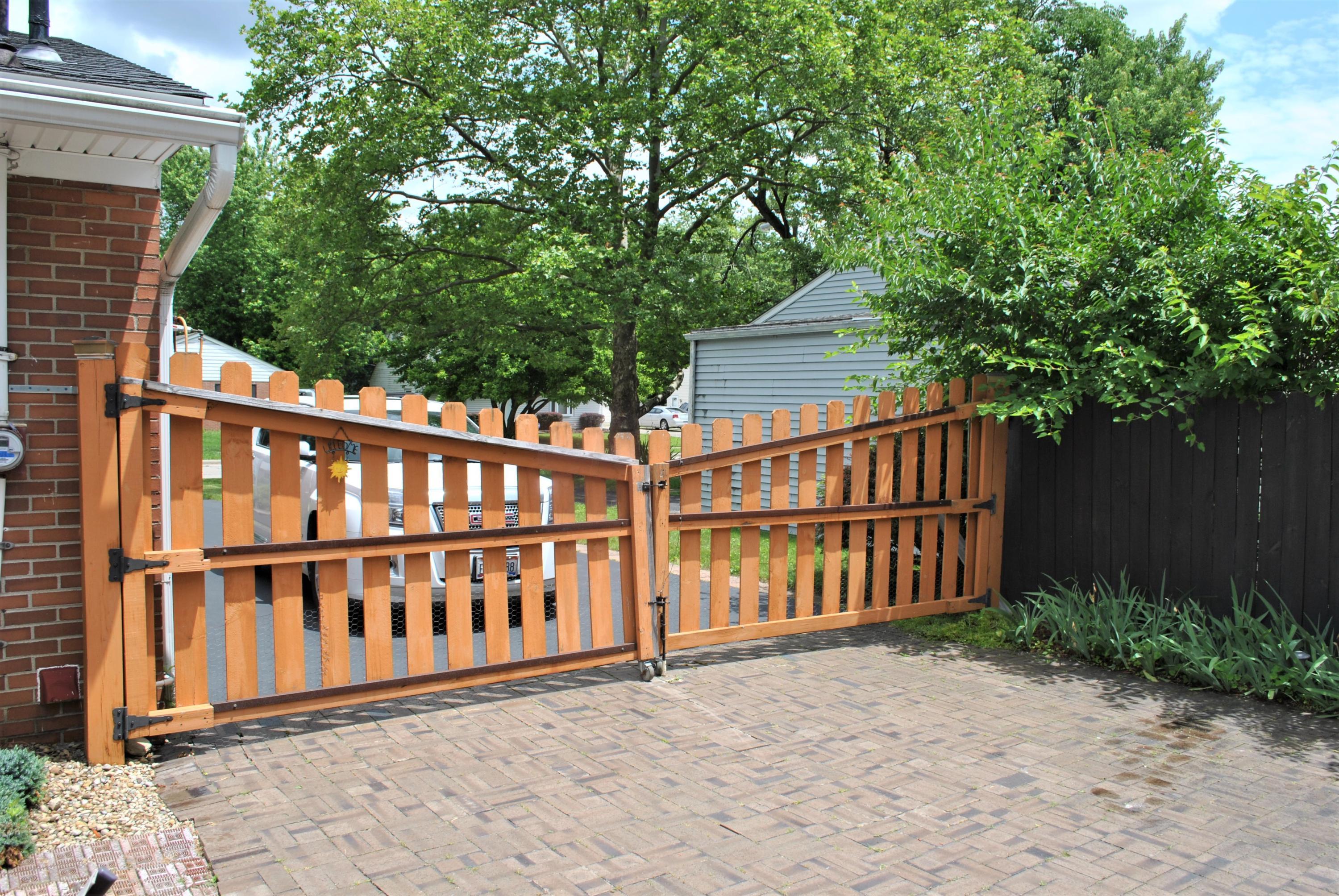 375 Darbyhurst Road Columbus, OH 43228 - Photo 23 of 31 Gallery Image 23