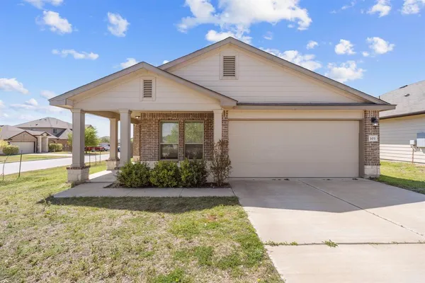 $1,660 | 101 Plata Lane, Jarrell, TX 76537