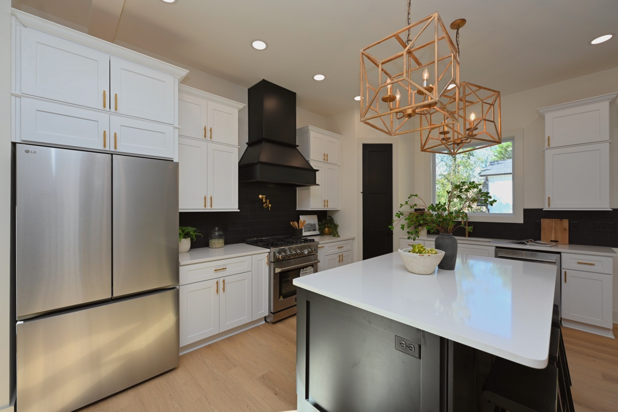 1212 Stockell Street Nashville, TN 37207 - Photo 1 of 86