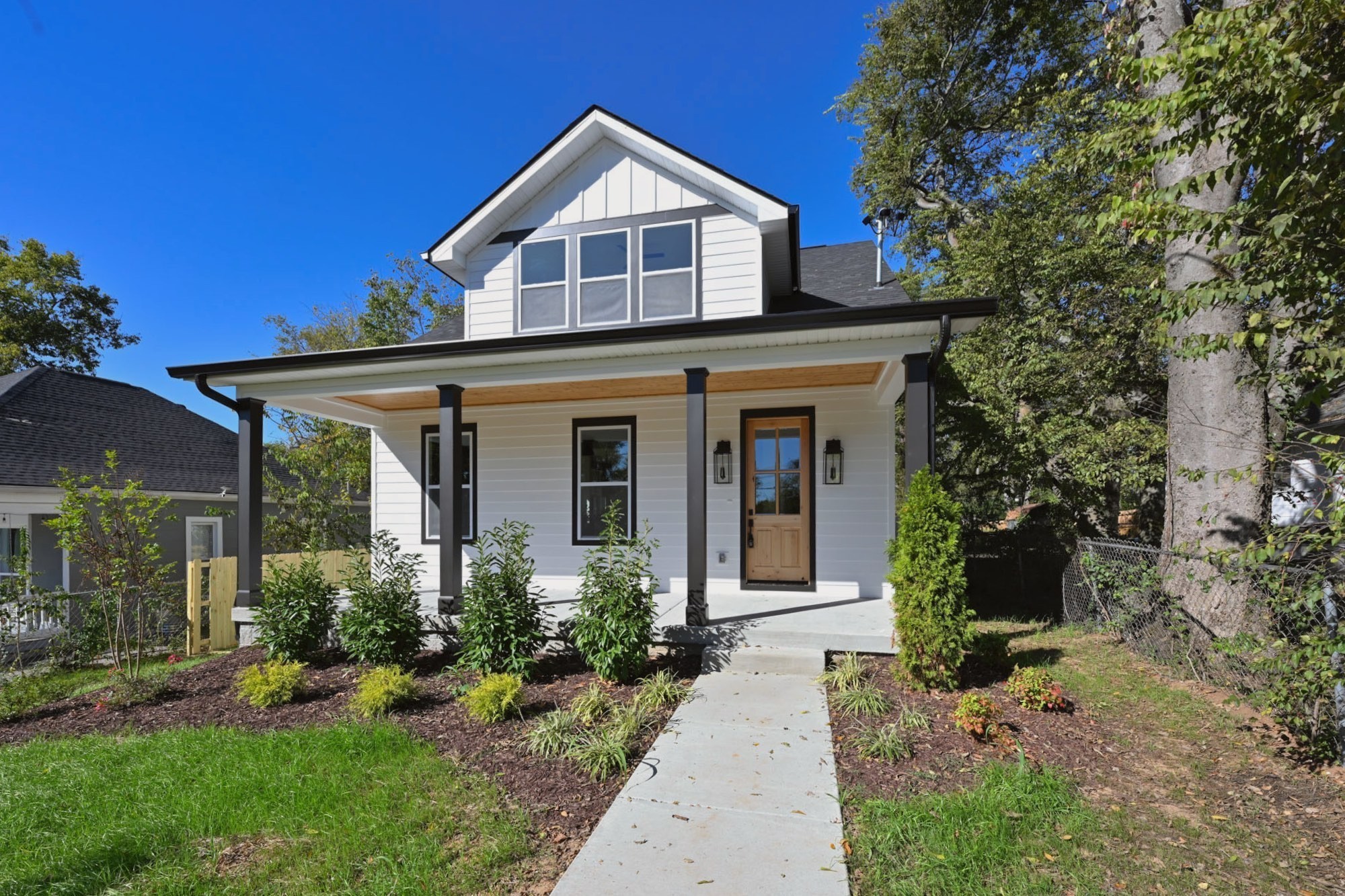 1212 Stockell Street Nashville, TN 37207 - Photo 2 of 86