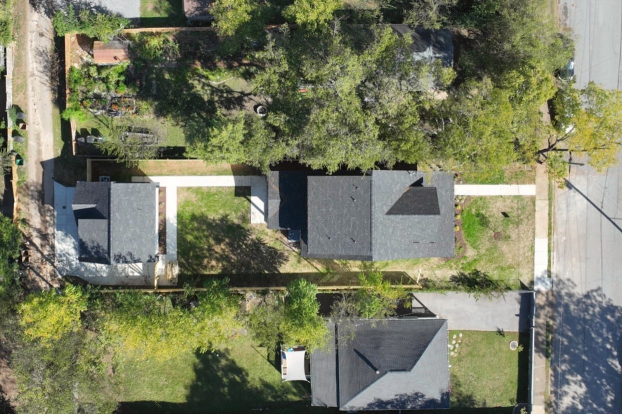 1212 Stockell Street Nashville, TN 37207 - Photo 83 of 86 an aerial view of a house with a yard