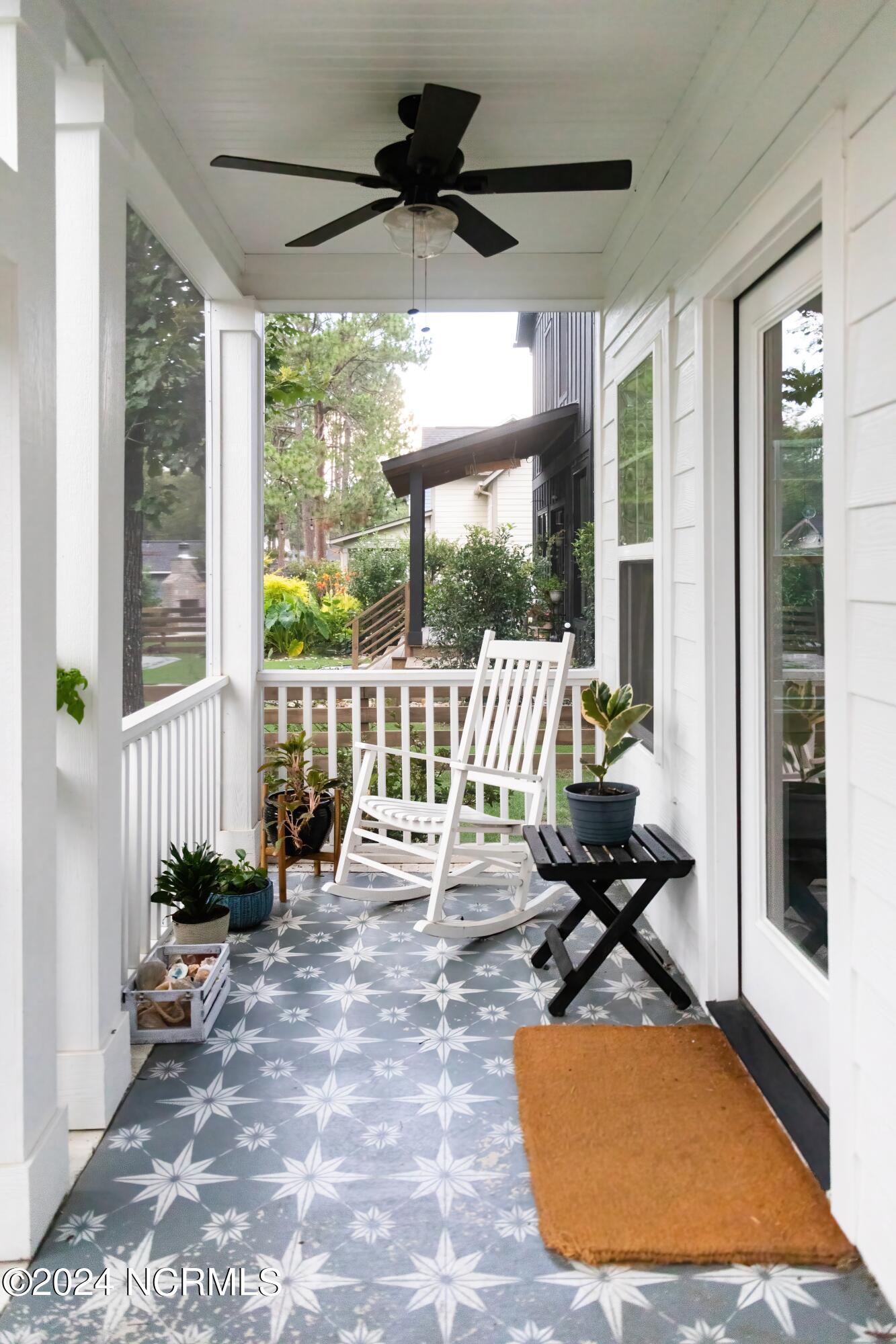 390 Sheldon Road Southern Pines, NC 28387 - Photo 33 of 57 Back Screened Porch
