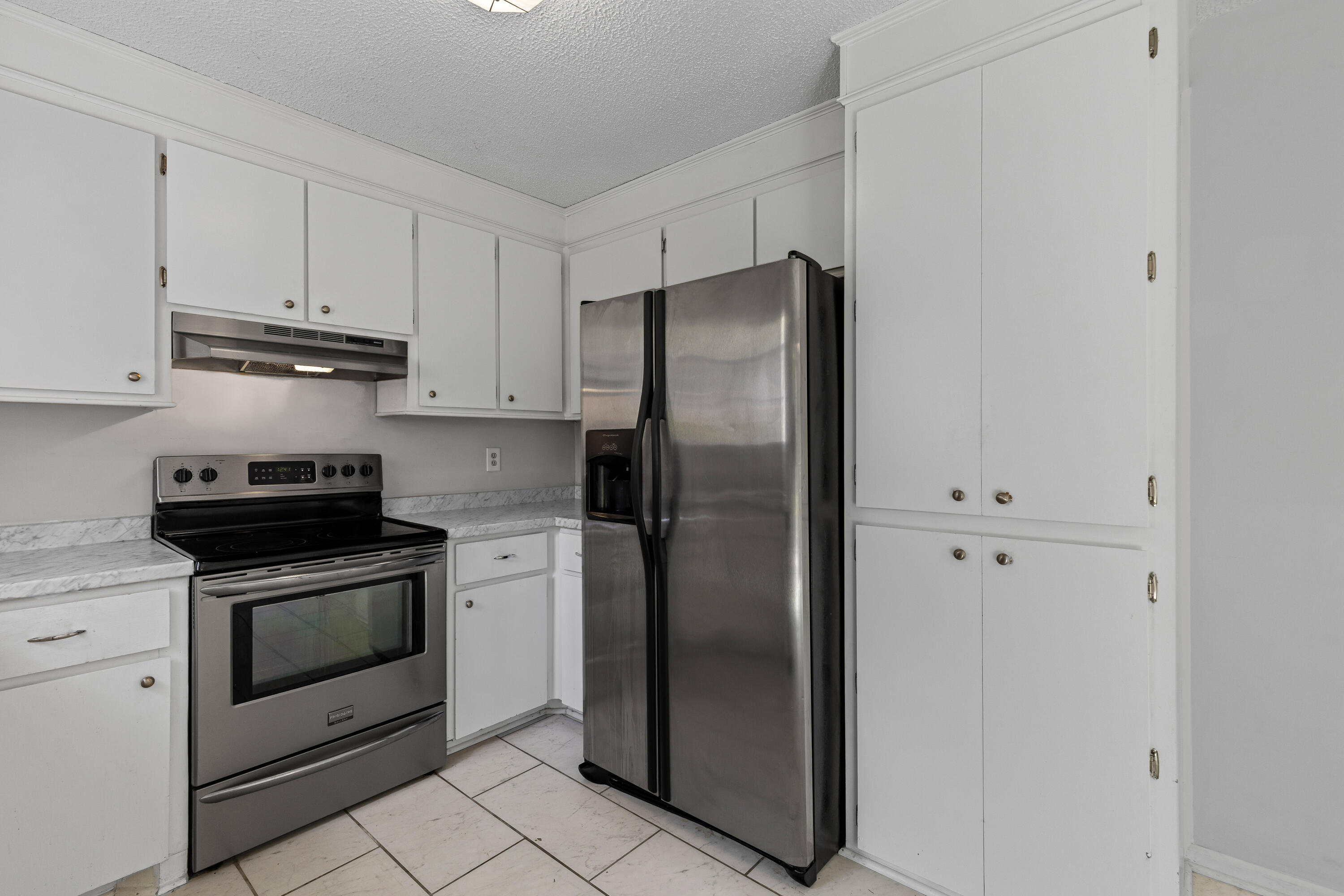 136 Old Saybrook Road North Charleston, SC 29418 - Photo 12 of 36 1G1A6097