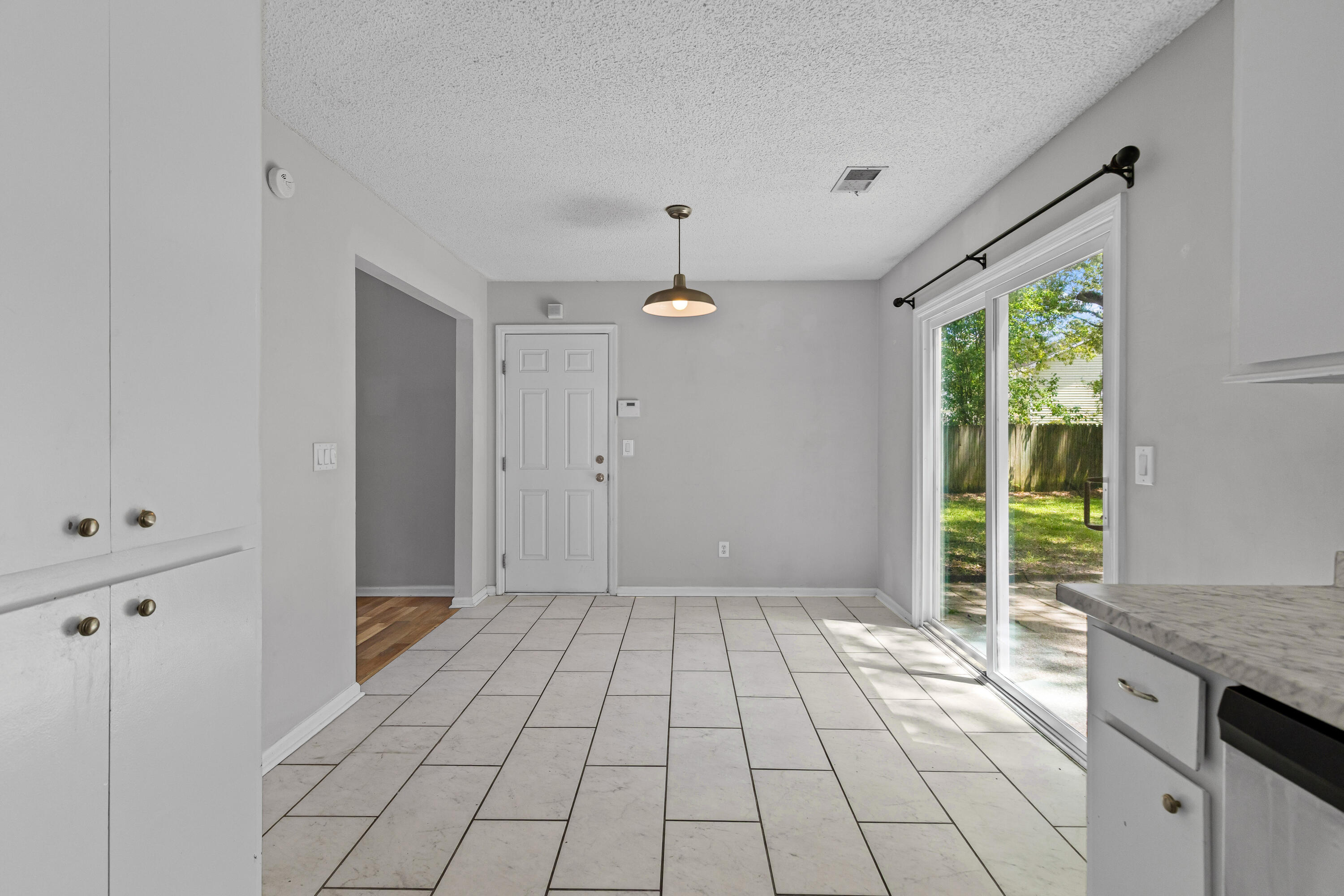 136 Old Saybrook Road North Charleston, SC 29418 - Photo 13 of 36 1G1A6102
