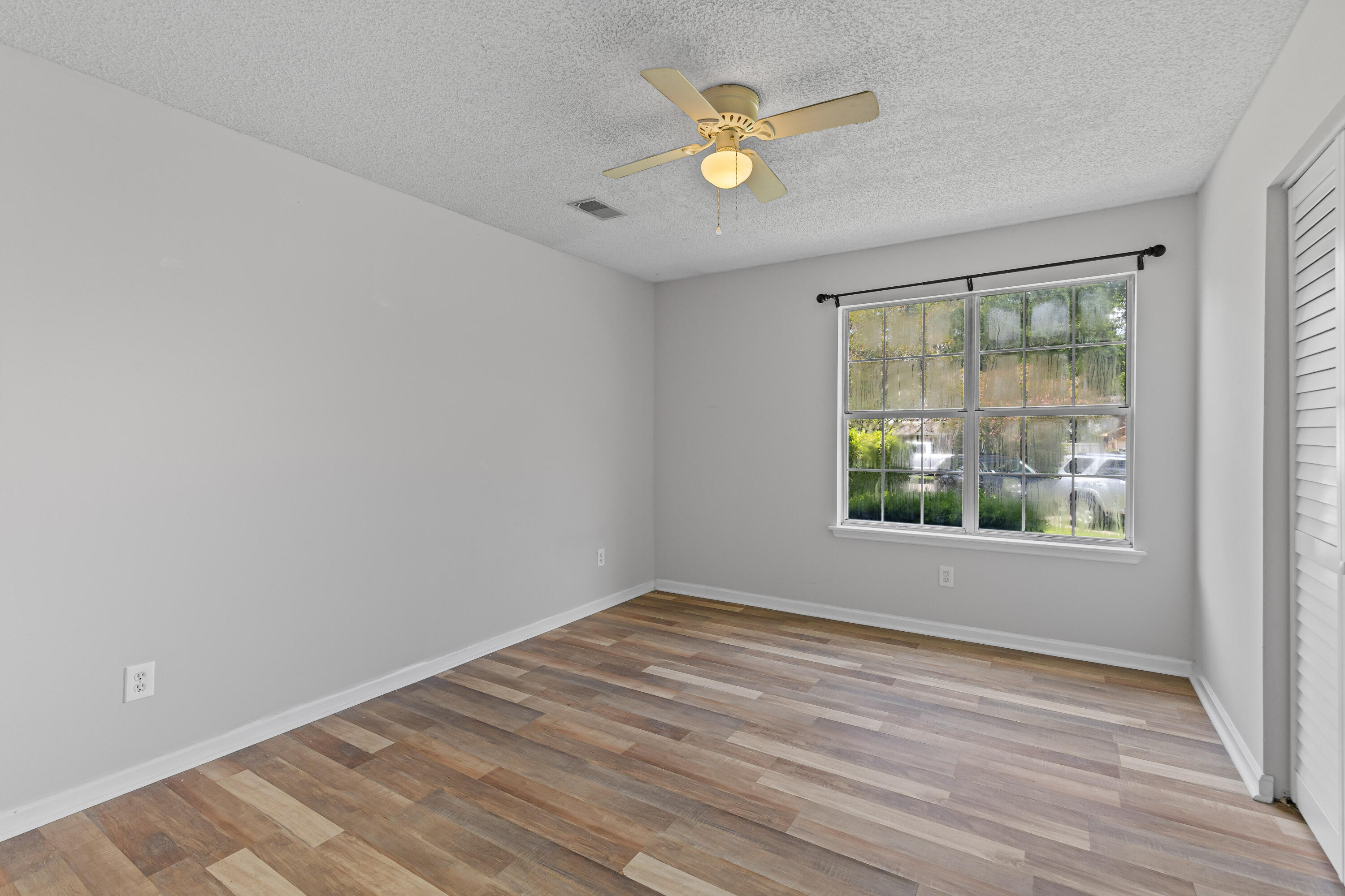 136 Old Saybrook Road North Charleston, SC 29418 - Photo 18 of 36 1G1A6132
