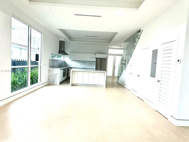 $1,200,000 | 5728 Northwest 5th Court, Unit TH2, Miami, FL 33127