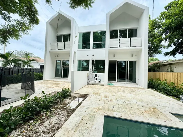 $1,200,000 | 5728 Northwest 5th Court, Unit TH2, Miami, FL 33127