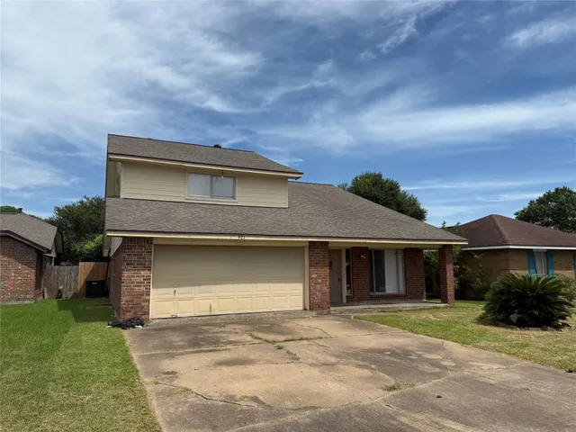 $225,000 | 921 South 6th Street, La Porte, TX 77571