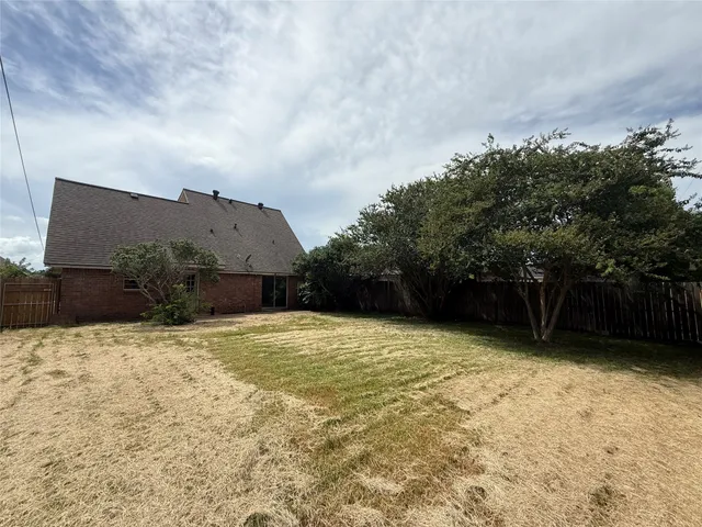 $225,000 | 921 South 6th Street, La Porte, TX 77571