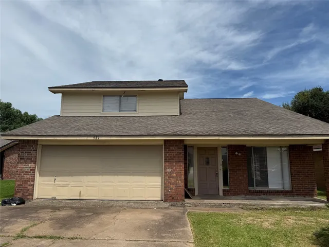 $225,000 | 921 South 6th Street, La Porte, TX 77571