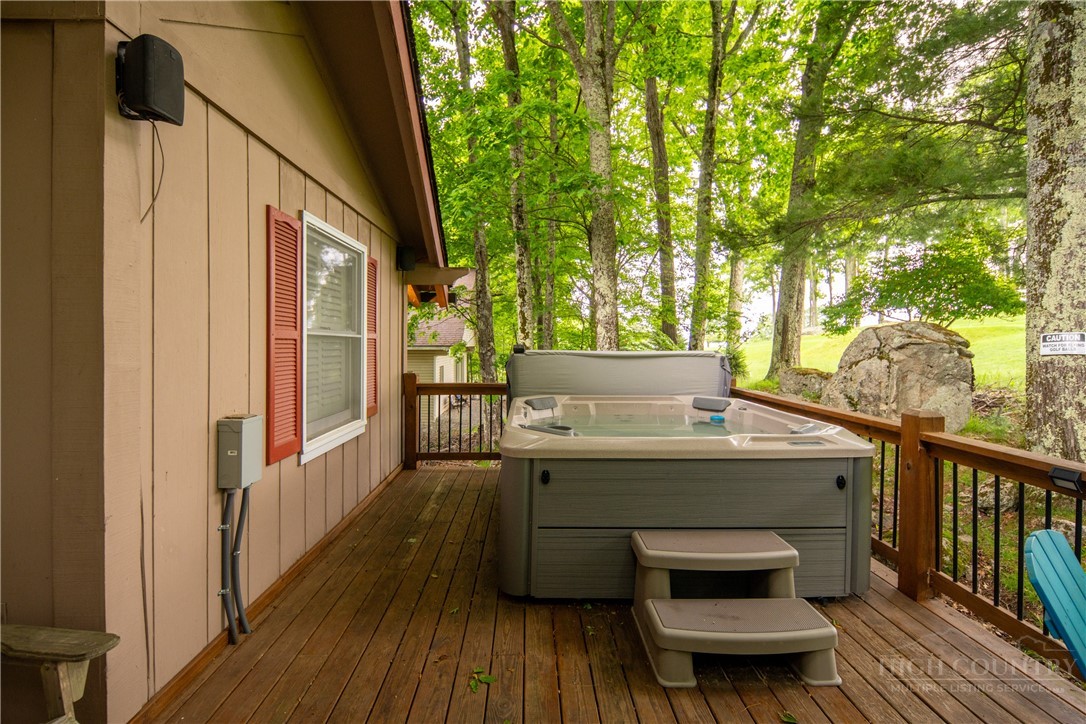 501 St Andrews Road Beech Mountain, NC 28604 - Photo 5 of 46