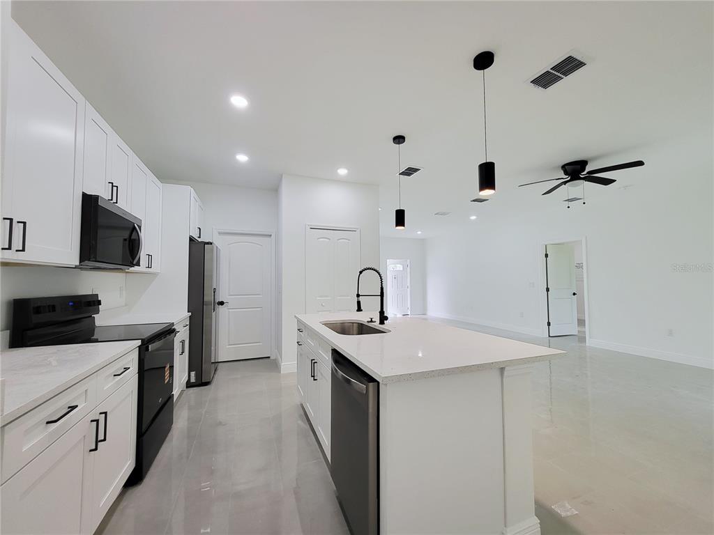 612 Waycross Road Southwest Palm Bay, FL 32908 - Photo 9 of 24