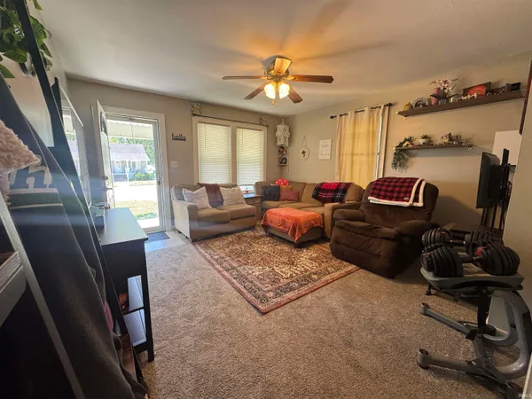 $149,500 | 100 East Olmstead Avenue, Evansville, IN 47711
