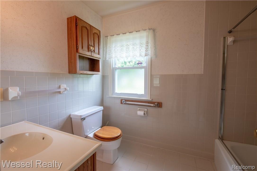 10312 Dolan Road Columbus, MI 48063 - Photo 15 of 35 dolan-013.jpg