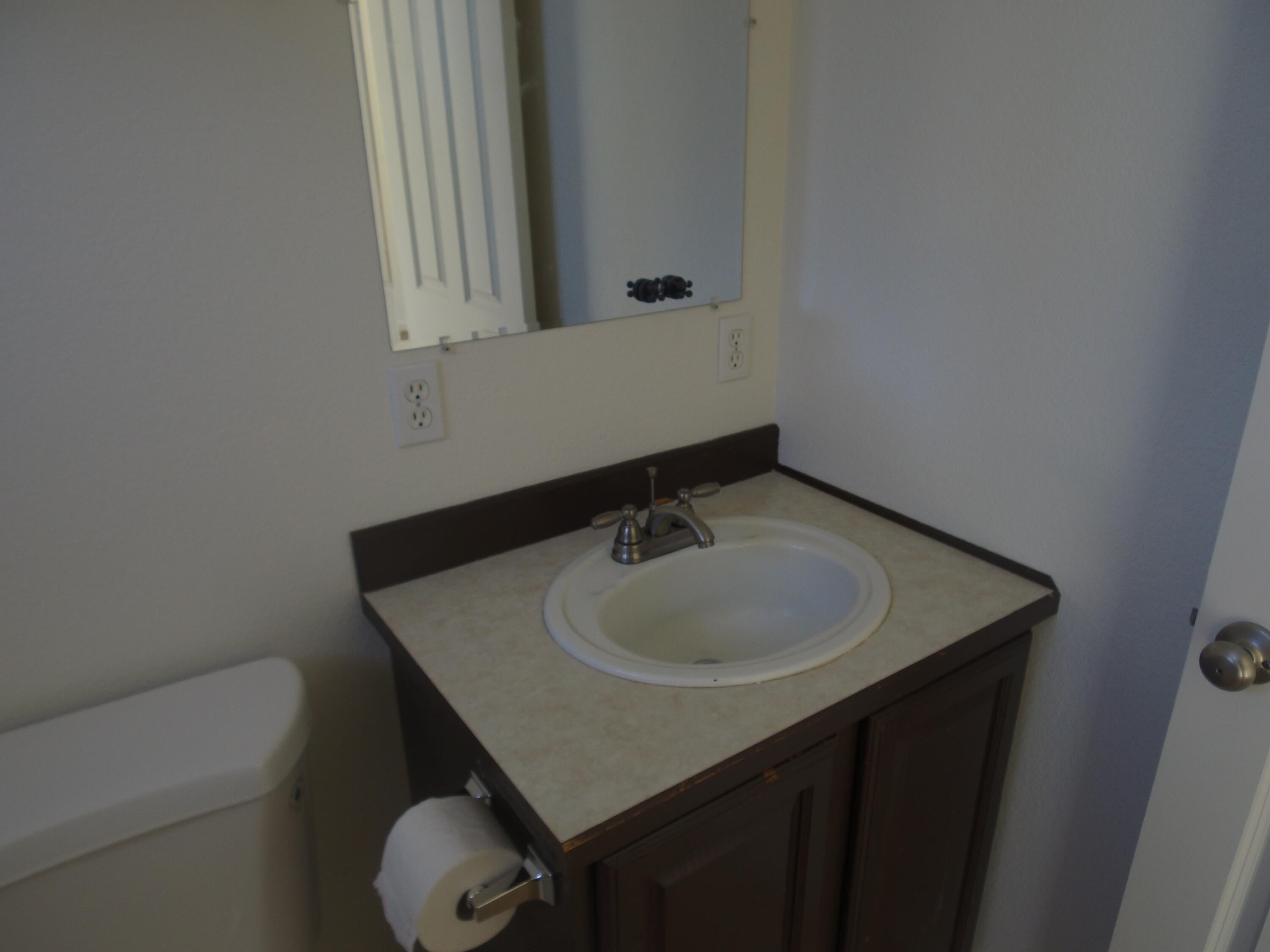 14923 Clover Creek Road Klamath Falls, OR 97601 - Photo 28 of 46 Primary bathroom