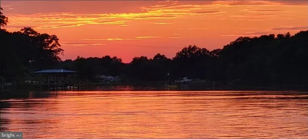 $750,000 | 82 Westmoreland Boulevard, Hague, VA 22469