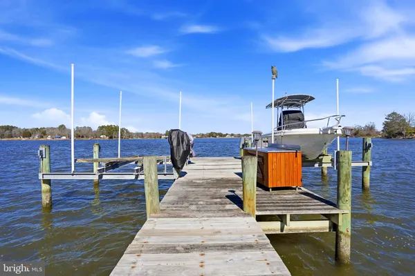$750,000 | 82 Westmoreland Boulevard, Hague, VA 22469