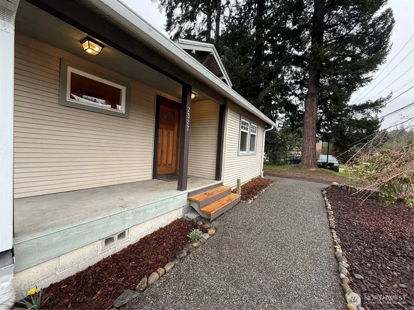 $724,950 | 2327 West Mukilteo Boulevard, Everett, WA 98203