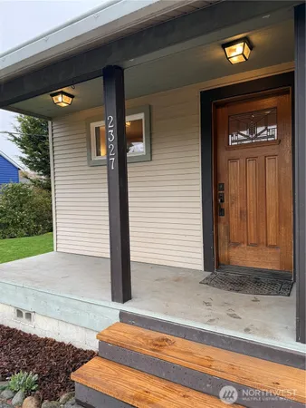 $724,950 | 2327 West Mukilteo Boulevard, Everett, WA 98203