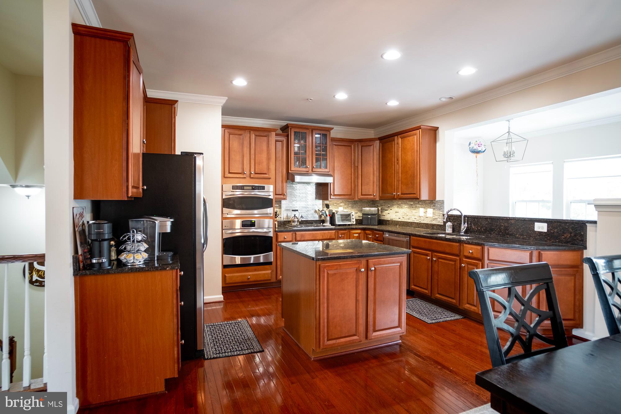 3827 Cullingworth Road Burtonsville, MD 20866 - Photo 2 of 30