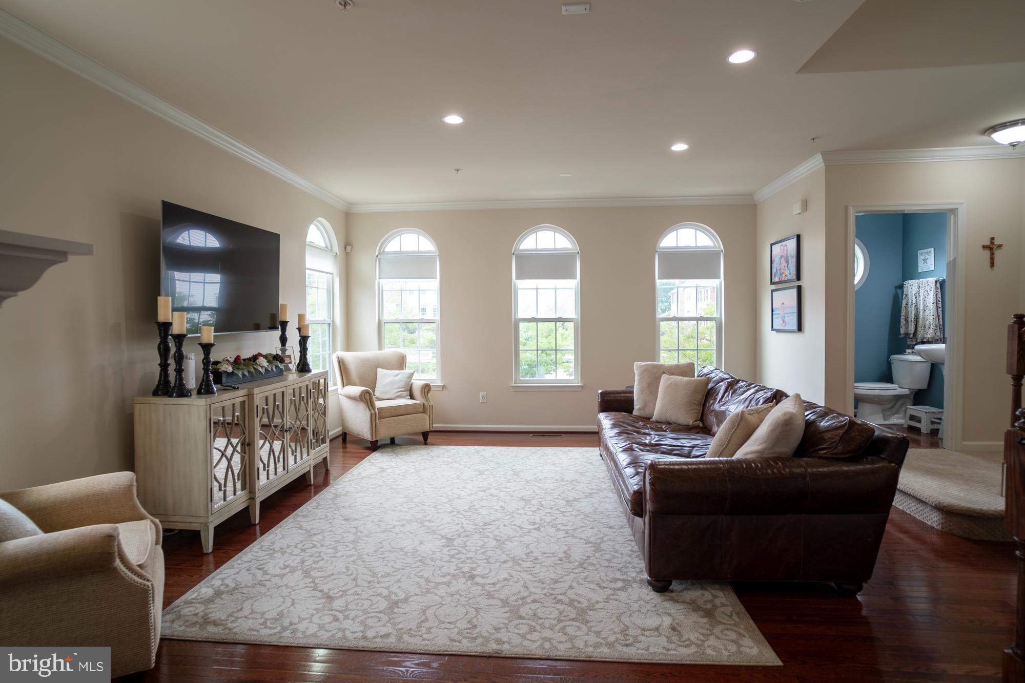 3827 Cullingworth Road Burtonsville, MD 20866 - Photo 4 of 30