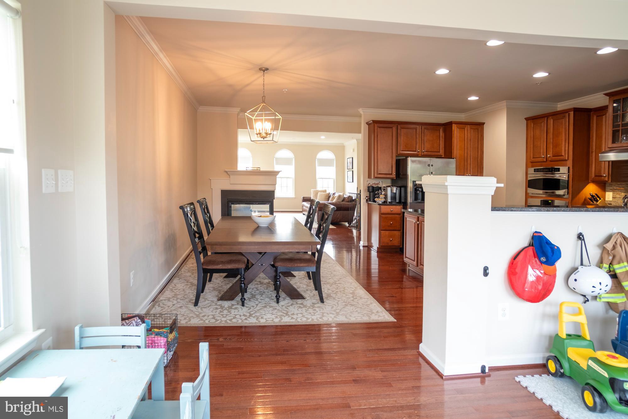 3827 Cullingworth Road Burtonsville, MD 20866 - Photo 7 of 30