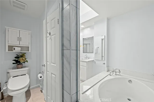 $2,280,000 | 27 Sarena, Unit 38, Irvine, CA 92612