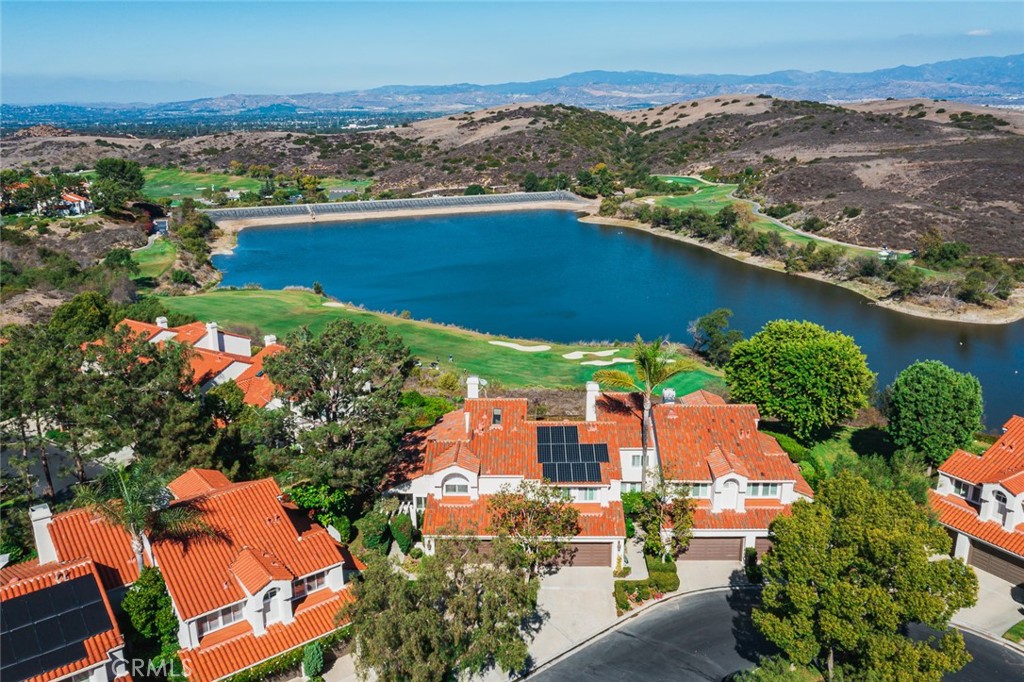 27 Sarena, Unit 38 Irvine, CA 92612 - Photo 6 of 52