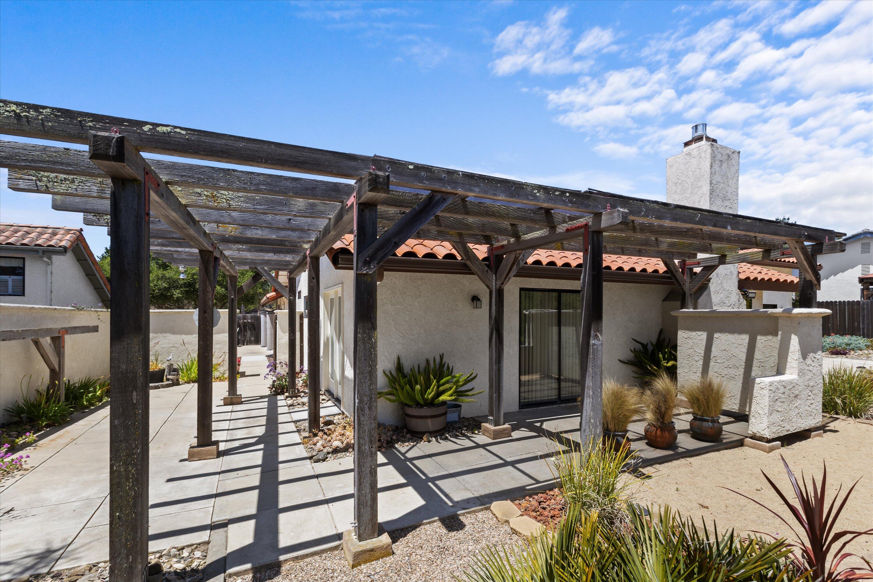 3194 Manley Drive Lompoc, CA 93436 - Photo 29 of 43 a view of a house with sitting area
