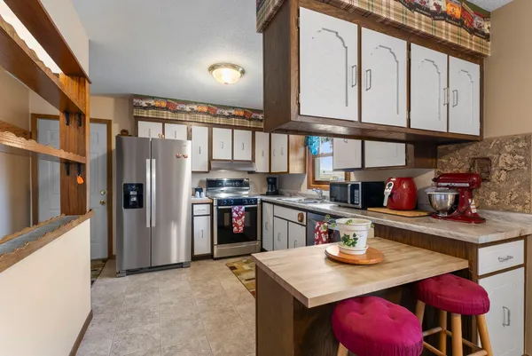 $259,900 | 211 Cityview Drive, Barron, WI 54812