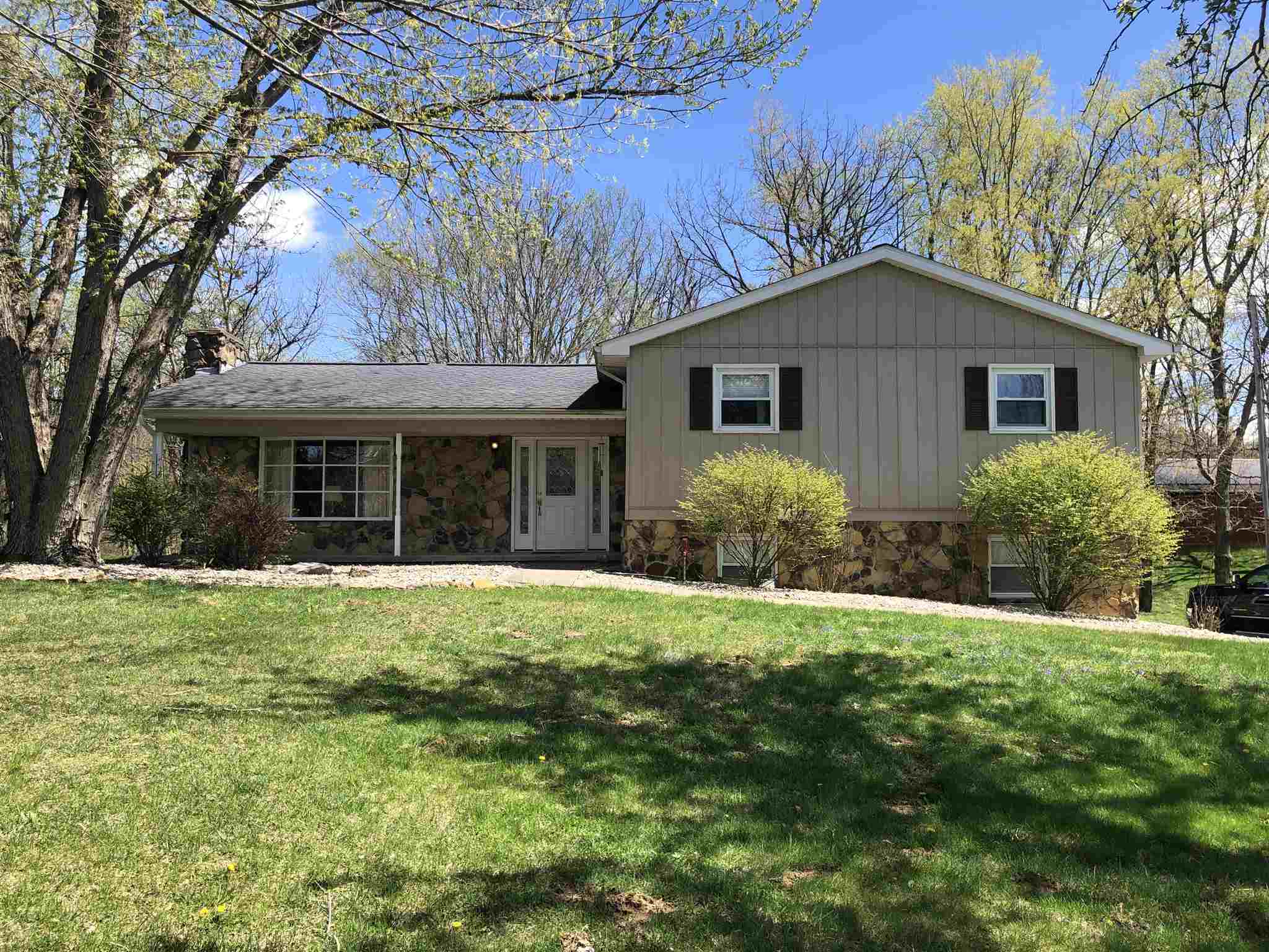 96 Rolling Meadows Road Bedford, IN 47421 - Photo 1 of 20