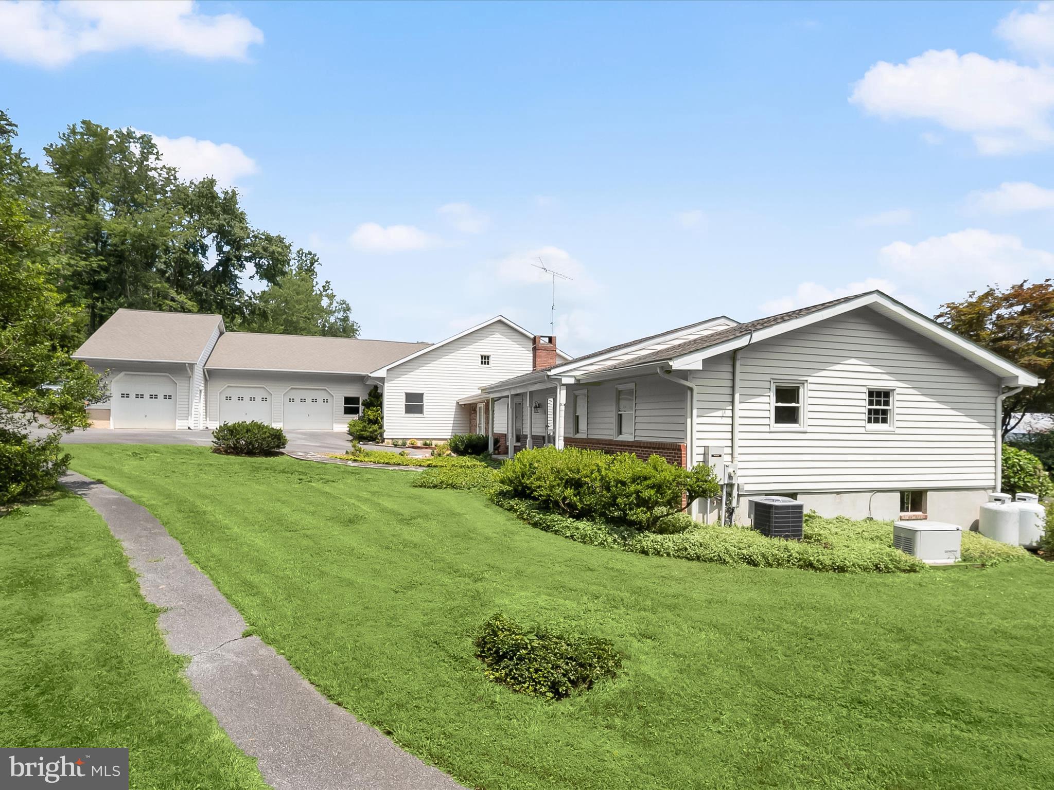 3835 Rinehart Road Westminster, MD 21158 - Photo 52 of 58 Front