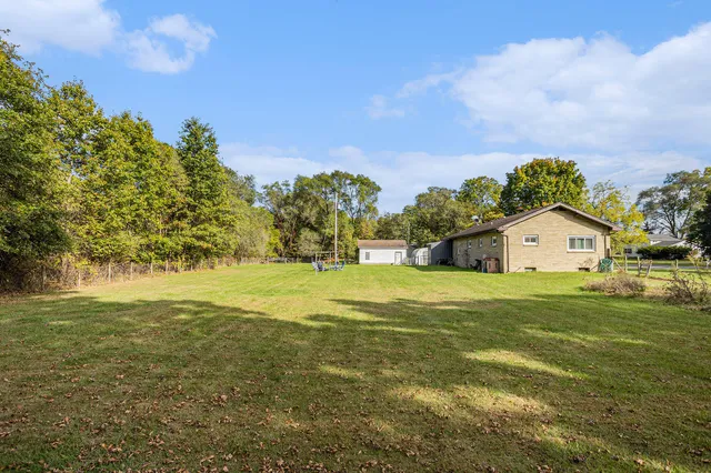 $260,000 | 3908 East Y Avenue, Vicksburg, MI 49097