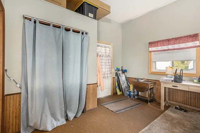 $260,000 | 3908 East Y Avenue, Vicksburg, MI 49097