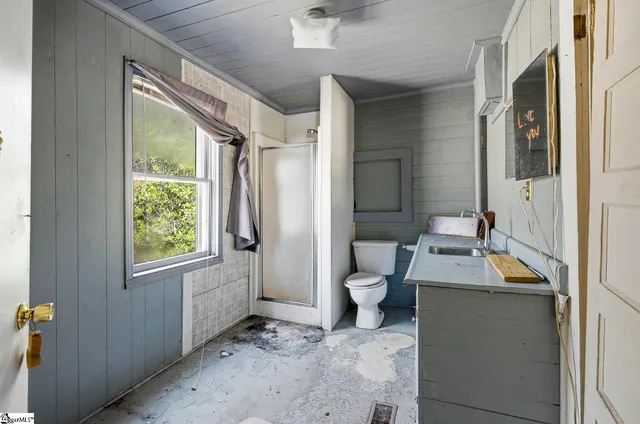 $275,000 | 2141 Geer Highway, Travelers Rest, SC 29690